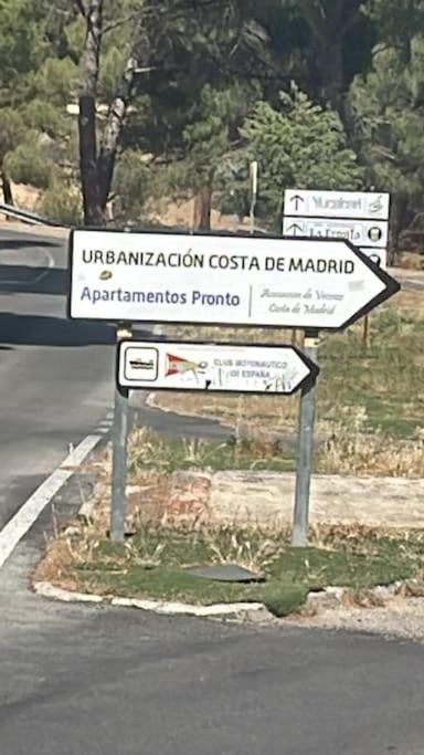 Apartamento De Lujo Vergel Suite San Martin de Valdeiglesias Exterior photo